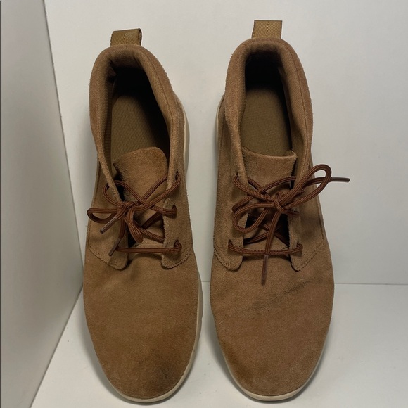 UGG Canoe Youth 6 (Women’s Size 7.5-8) 38 EU US Chestnut Suede Lightweight Boots - Picture 12 of 15